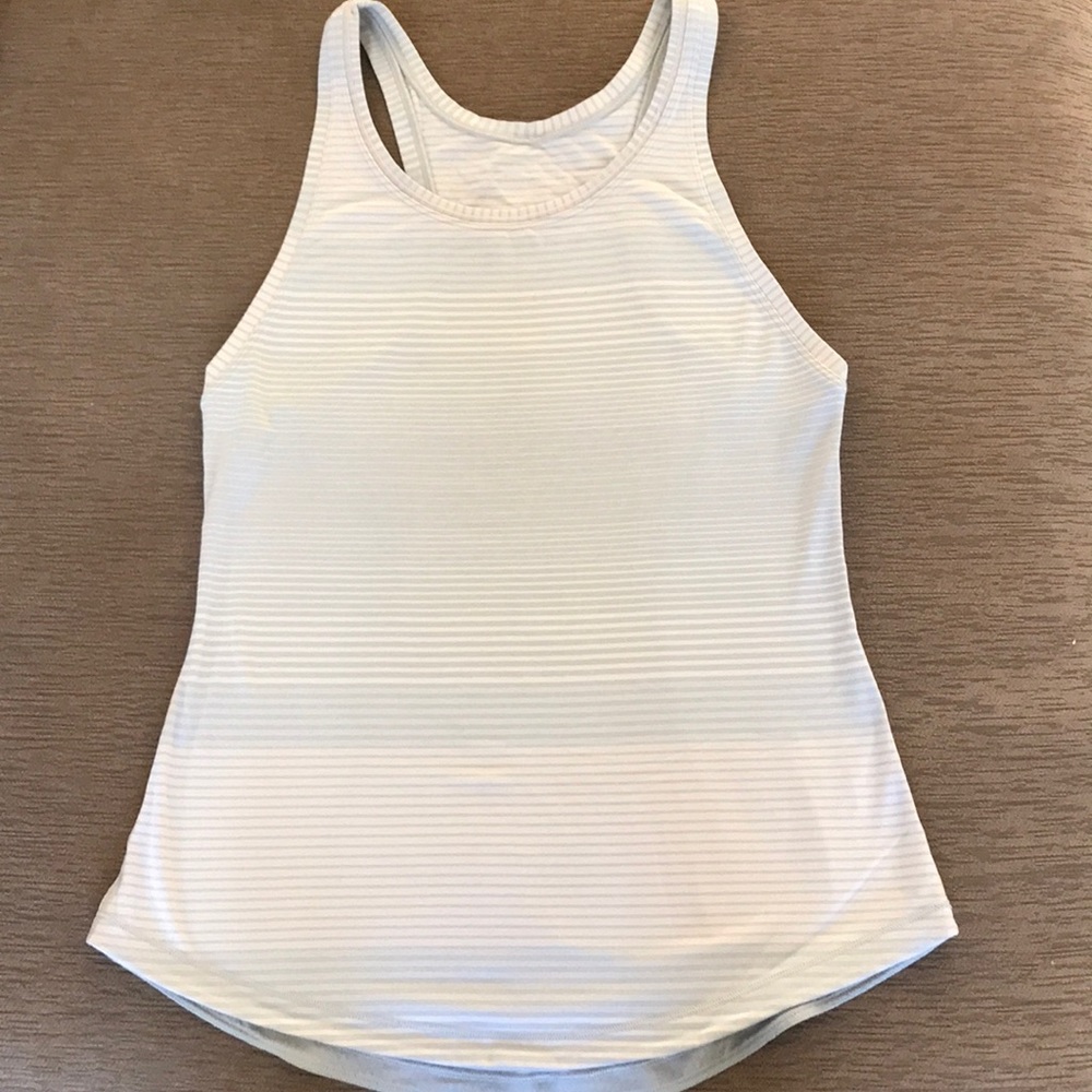 Lululemon tank